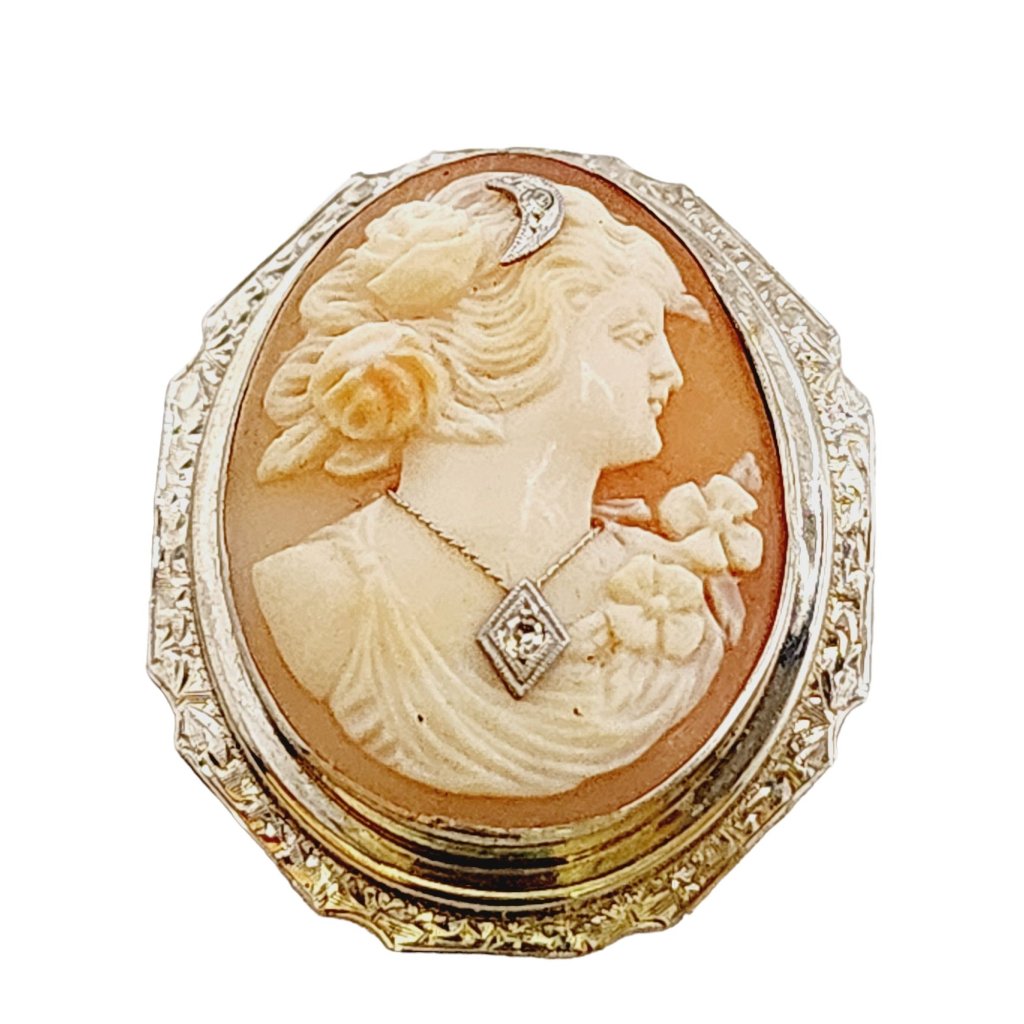 Antique Victorian Beautifully Carved Diamond Shell Cameo Pendant Brooch (A5291)